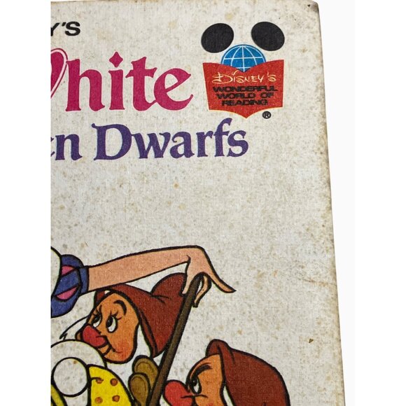 Walt Disneys Snow White And The Seven Dwarfs Hardcover Book - Picture 2 of 15
